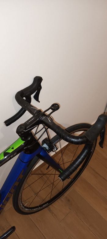 Used Giant TCR Advanced Pro 1 2019 2019 Road & Gravel, Black — image 7 of 9