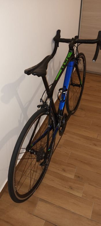Used Giant TCR Advanced Pro 1 2019 2019 Road & Gravel, Black — image 4 of 9