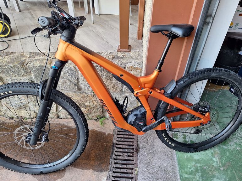 Used Scott Patron eRIDE 910 2024 2024 Mountainbike, Orange — image 8 of 10