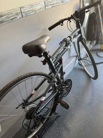 Used Montague Urban Road Bike 2023 Urban, Blue — image 4 of 4