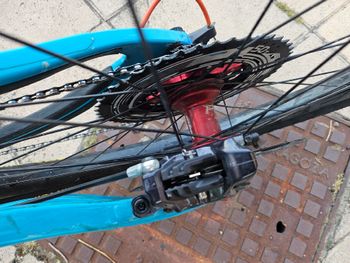 Used Pivot Mach 6 Shimano Deore XT 2023 Mountainbike, Blue — image 5 of 9