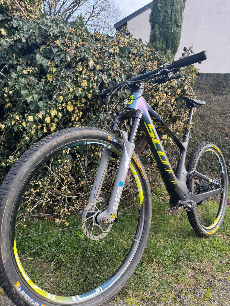 Used Scott Spark RC World Cup AXS 2022 2022 Mountainbike, Green, 29 — image 2 of 4