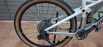 Used Megamo Track SRAM GX Eagle AXS 2022 Mountainbike, White — image 3 of 3