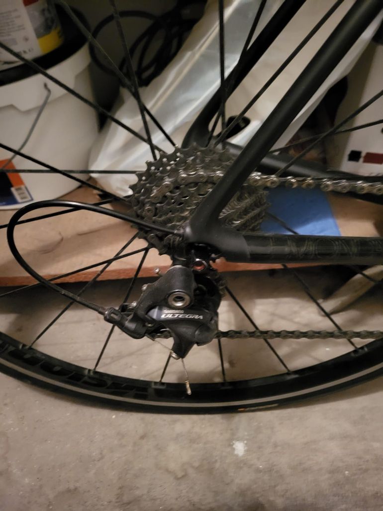 Used Trek Émonda SL 6 2017 2017 Road & Gravel, Black — image 4 of 6