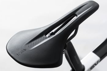 Used Basso Diamante SV Signature Series Act II Shimano Ultegra 8170 Di2 Disc 2024 2024 Road & Gravel, Black — image 7 of 10