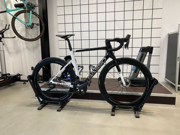 Used Basso Diamante SV Signature Series Act II Shimano Ultegra 8170 Di2 Disc 2024 2024 Road & Gravel