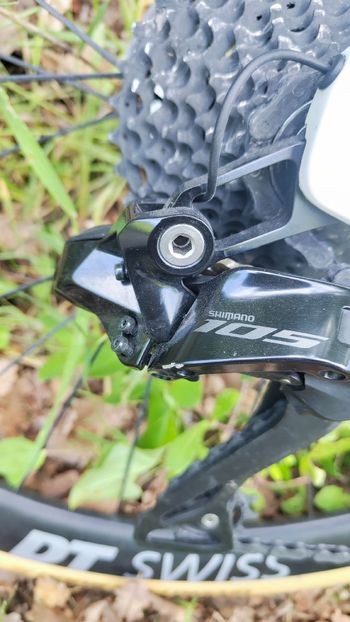 Used Canyon Aeroad CF SLX 7 Di2 2025 2025 Road & Gravel, White — image 6 of 7