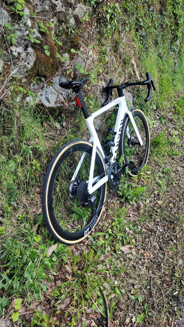 Used Canyon Aeroad CF SLX 7 Di2 2025 2025 Road & Gravel, White — image 4 of 7