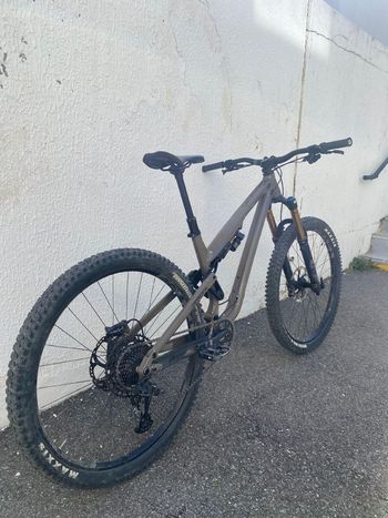 Used Commencal META TR V4 RIDE 2022 2022 Mountainbike, Black, 29 — image 8 of 8