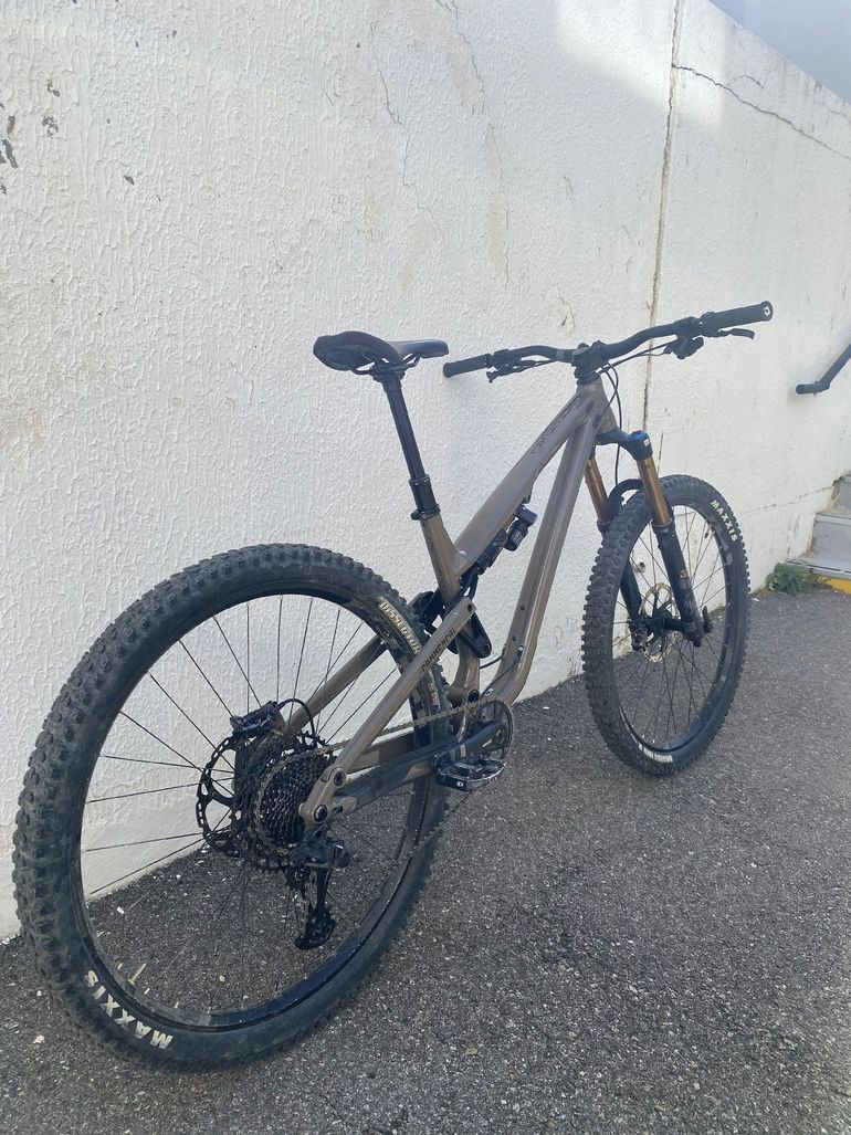 Used Commencal META TR V4 RIDE 2022 2022 Mountainbike, Black, 29 — image 8 of 8