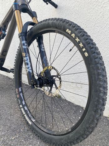 Used Commencal META TR V4 RIDE 2022 2022 Mountainbike, Black, 29 — image 6 of 8