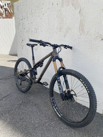 Used Commencal META TR V4 RIDE 2022 2022 Mountainbike, Black, 29 — image 2 of 8