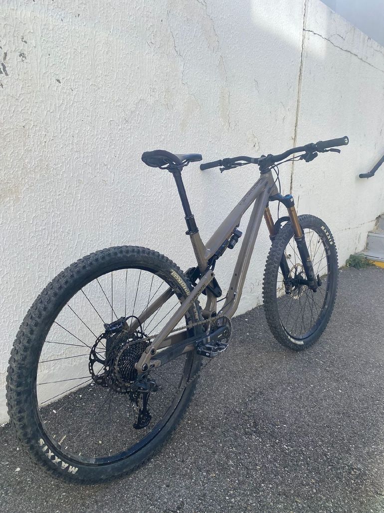 Used Commencal META TR V4 RIDE 2022 2022 Mountainbike, Black, 29 — image 3 of 8