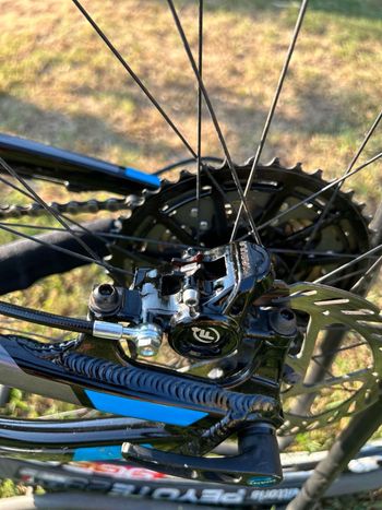 Used Giant Anthem X Advanced 29er 2017 2017 Mountainbike — image 8 of 9