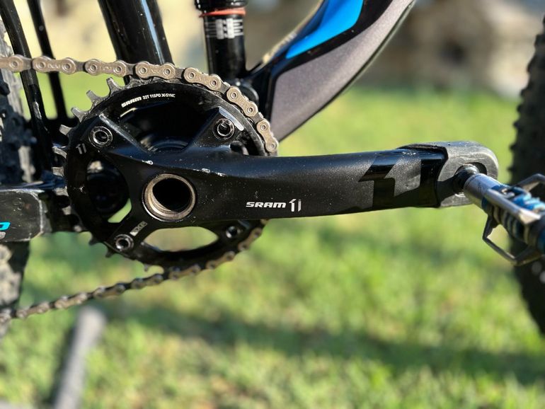 Used Giant Anthem X Advanced 29er 2017 2017 Mountainbike — image 4 of 9