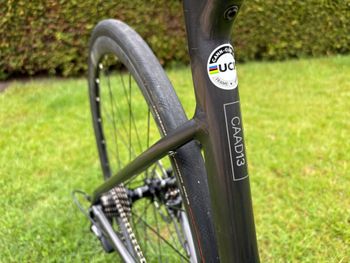 Used Cannondale Caad Shimano 105 2023 Road & Gravel, Light Gray — image 8 of 9