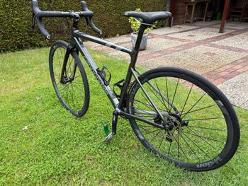 Used Cannondale Caad Shimano 105 2023 Road & Gravel, Light Gray — image 2 of 9
