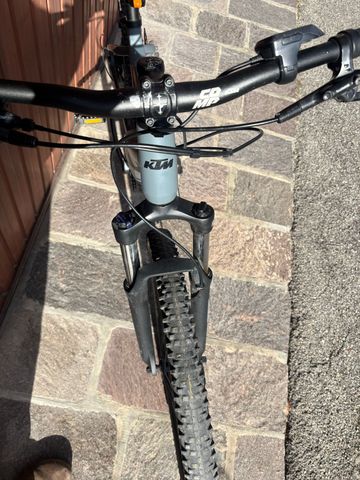 KTM MACINA RIDE 271 2021 2021 Mountainbike usato, Grigio chiaro — immagine 5 di 8