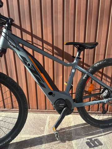 KTM MACINA RIDE 271 2021 2021 Mountainbike usato, Grigio chiaro — immagine 3 di 8