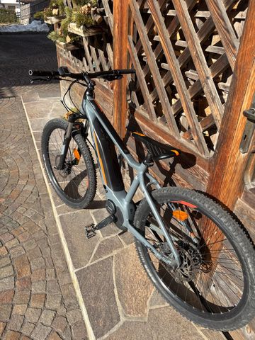 KTM MACINA RIDE 271 2021 2021 Mountainbike usato, Grigio chiaro — immagine 2 di 8
