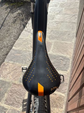 KTM MACINA RIDE 271 2021 2021 Mountainbike usato, Grigio chiaro — immagine 4 di 8