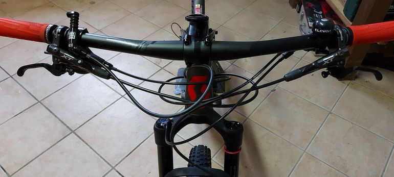 Used Scott Spark RC 900 Pro 2019 2019 Mountainbike, Green, 29 — image 6 of 7