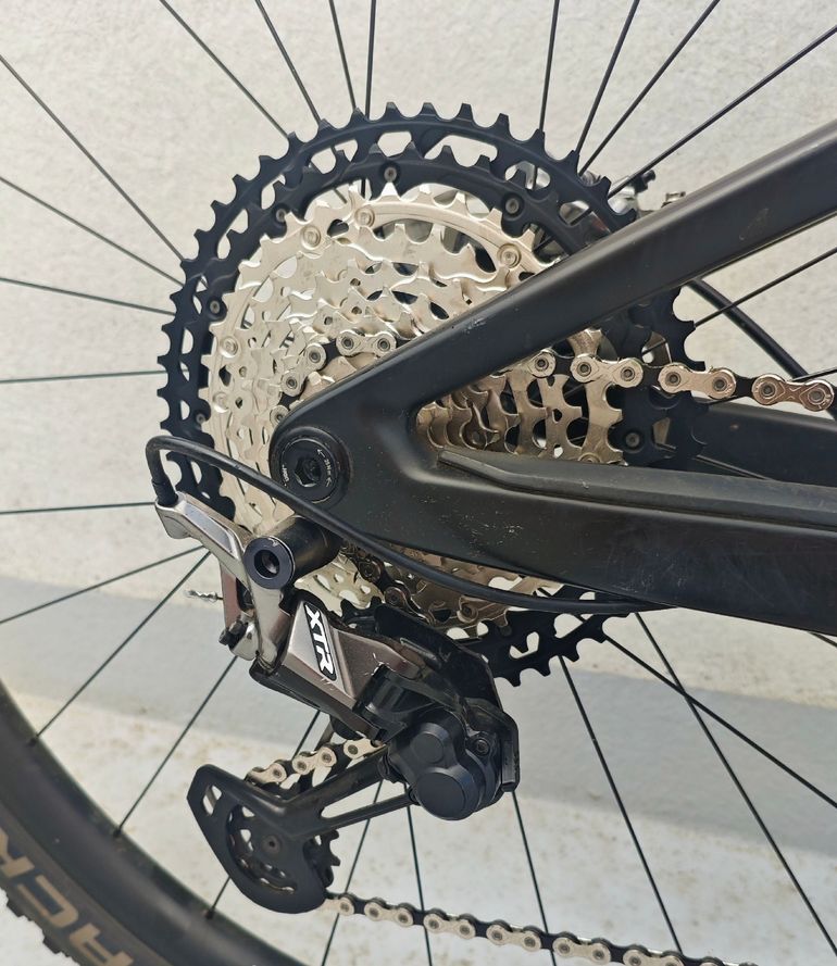 Used BMC Fourstroke Shimano XTR 2024 Mountainbike, Light Gray — image 3 of 12