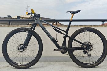 Used BMC Fourstroke Shimano XTR 2024 Mountainbike, Light Gray — image 2 of 12
