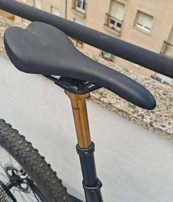 Used BMC Fourstroke Shimano XTR 2024 Mountainbike, Light Gray — image 7 of 12