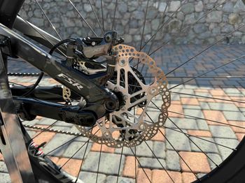 Used Specialized Demo Expert 2022 2022 Mountainbike, Light Gray, 29, 27.5 — image 5 of 9