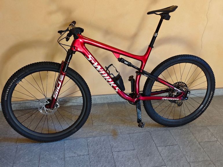 Used Specialized S-Works Epic Frameset 2022 2022 Mountainbike, Red — image 2 of 11