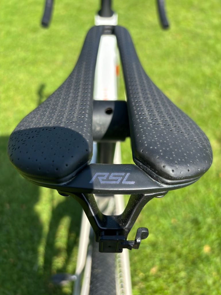 Used Trek Checkmate SLR 7 AXS 2025 2025 Road & Gravel, White — image 7 of 8