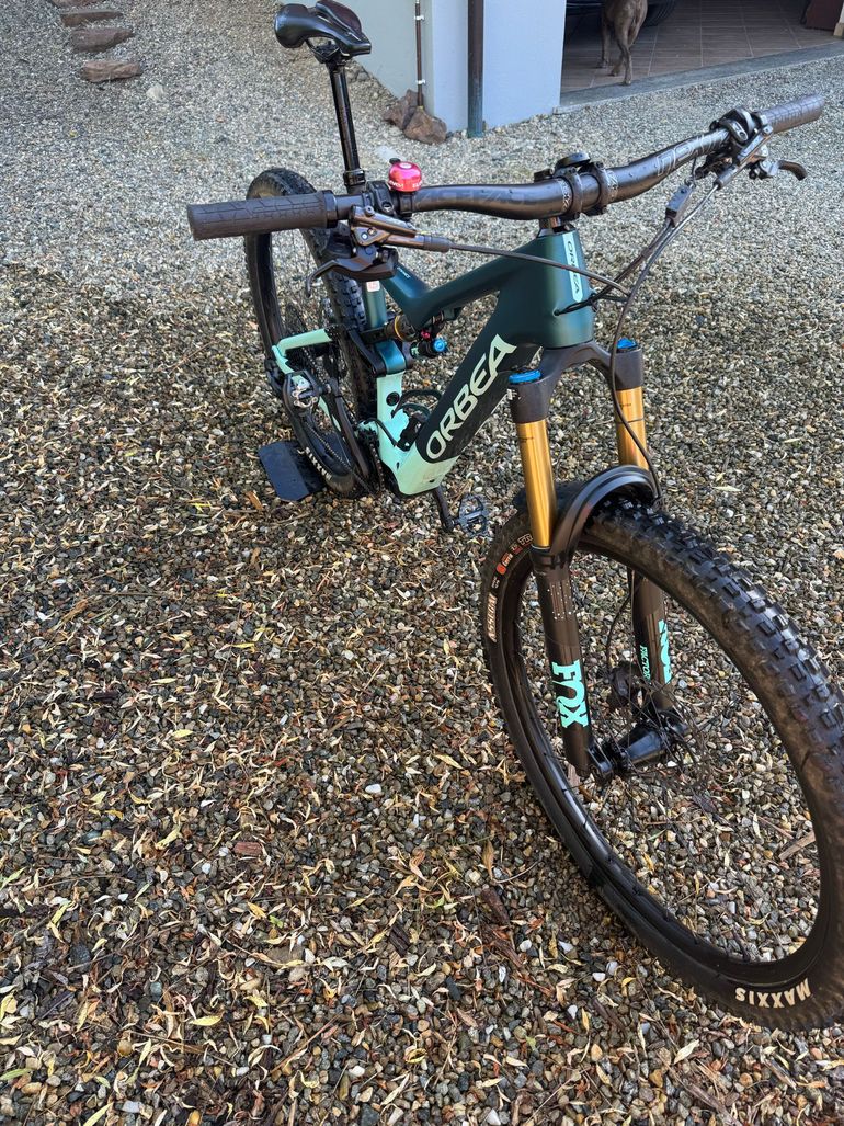 Used Orbea RISE M10 2023 2023 Mountainbike, Green, 29 — image 12 of 13