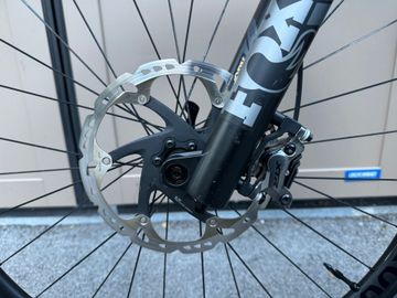 Canyon Spectral 29 CFR 2022 2022 Mountainbike usato, Grigio chiaro — immagine 7 di 19
