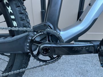 Canyon Spectral 29 CFR 2022 2022 Mountainbike usato, Grigio chiaro — immagine 8 di 19