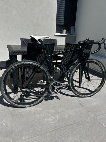 Used Trek Madone 5.9 H2 Compact Dura-Ace 2014 2014 Road & Gravel, Black — image 2 of 12