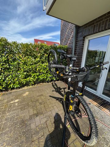 Brugt Specialized Demo Race 2023 2023 Mountainbike — billede 7 af 8