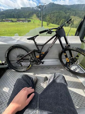Specialized Demo Race 2023 2023 MTB usato