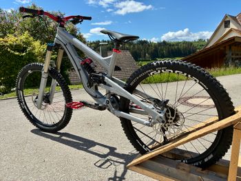 Used YT Industries Emergency Sale Custom YT Tues Downhill Mountainbike/Fully 2012 MTB