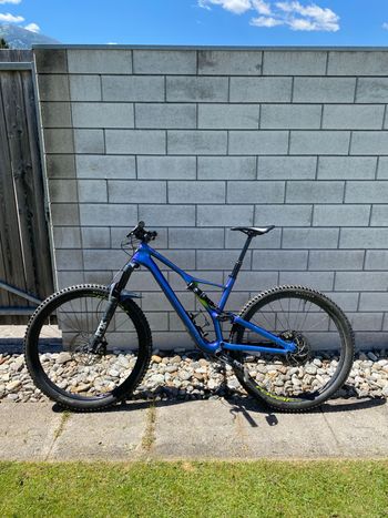 Used Specialized Men's Stumpjumper Comp Carbon 27.5—12-speed 2019 2019 MTB