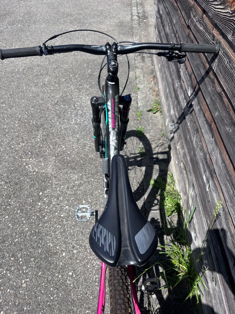 Used Liv Pique Advanced 2 2017 2017 Mountainbike, Black, 27.5 — image 8 of 9