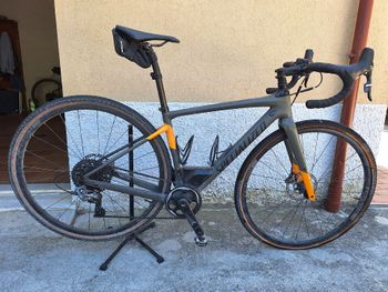 Used Specialized Men's Diverge Expert 2018 2018 Road & Gravel