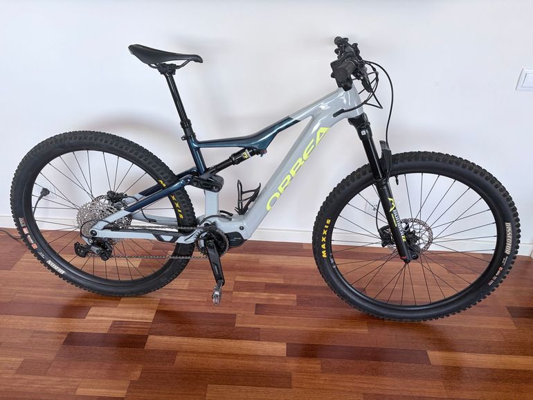 Used Orbea RISE H30 2023 2023 Mountainbike, Light Gray, 29 — image 1 of 9