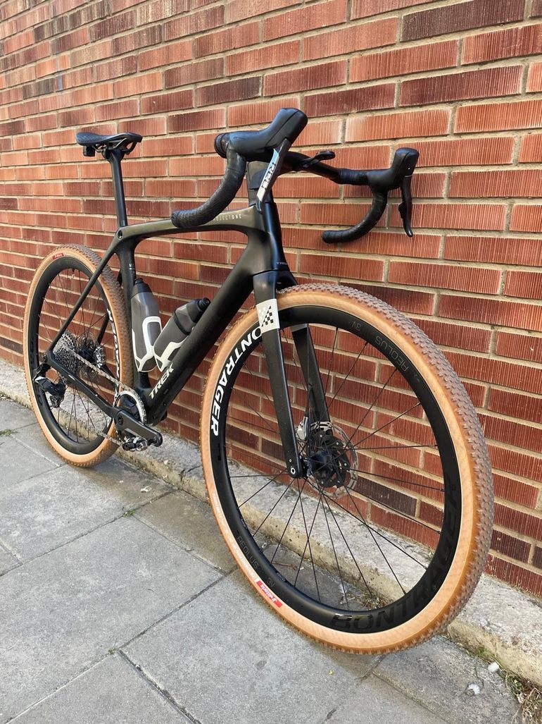 Used Trek Checkmate SLR 8 AXS 2025 2025 Road & Gravel, Black — image 5 of 6