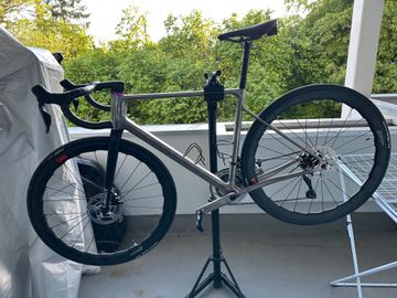 Brugt Laget Pioneer One 2025 Road & Gravel — billede 2 af 12