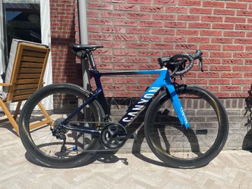 Używany Canyon Aeroad CF SL 7.0 2020 2020 Road & Gravel — zdjęcie 3 z 5