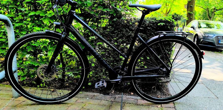 Used Specialized Sirrus Shimano Deore XT 2023 Urban, Green — image 1 of 4