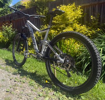 Giant Trance Other 2015 Mountainbike usato, Grigio chiaro — immagine 3 di 19