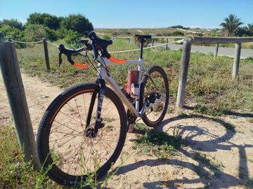 Použité CUBE CROSS RACE 2022 2022 Road & Gravel — obrázek 2 z 8