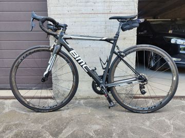 Used BMC Teammachine SLR01 TWO 2018 2018 Road & Gravel, Black — image 2 of 5